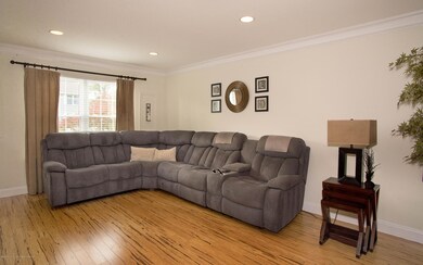 _RMJ2676 living room
