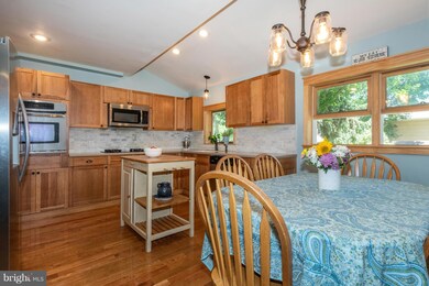 125 Center St, Hightstown, NJ 08520 - photo 7