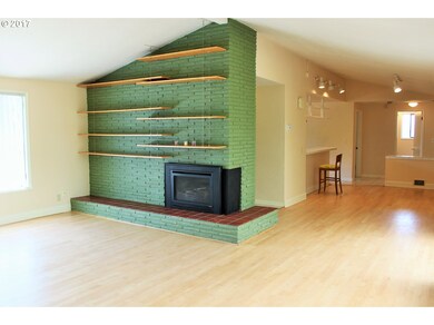 Living Room/Dining Room