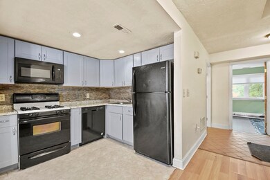 19 Meadow Pond Dr unit G, Leominster, MA 01453 - photo 6