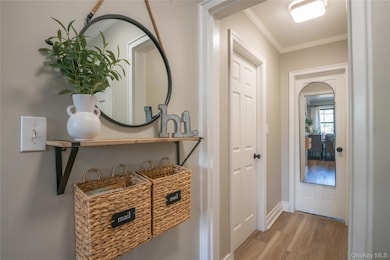 4 Field End Ln unit 2R, Eastchester, NY 10709 - photo 2