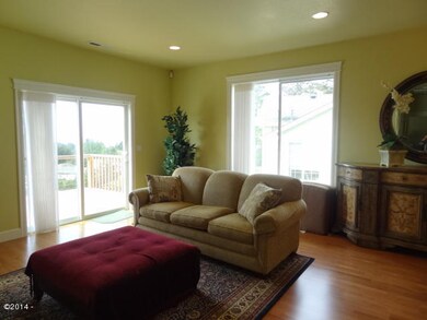 1915 SE Oar Dr, Lincoln City, OR 97367 - photo 3