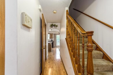 1367 Stanwix Ct, Columbus, OH 43223 - photo 5