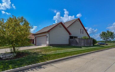 102 Corcoran Dr ext-4