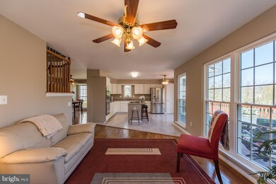 9518 Meadows Farms Dr, Owings Mills, MD 21117 - photo 5