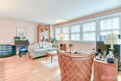 5 Llewellyn Place, New Brunswick, NJ 08901 - photo 4