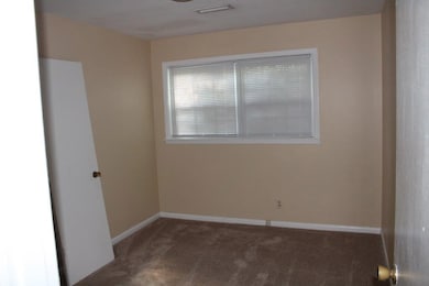 908 Glenwood St, Dothan, AL 36301 - photo 7