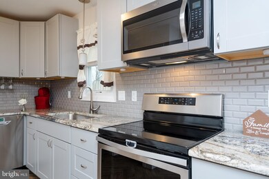 221 S 5th St, Womelsdorf, PA 19567 - photo 4