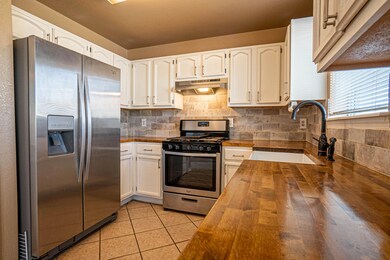 14033 Stoutland Ln, El Paso, TX 79928 - photo 4