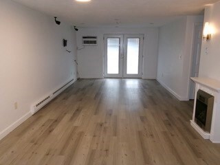 31 Lodgen Ct unit 1D, Malden, MA 02148 - photo 4