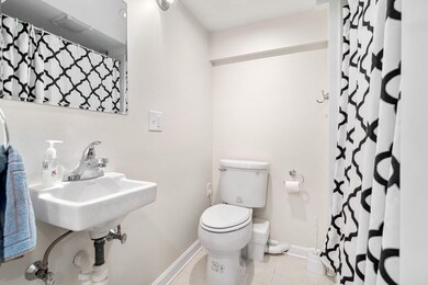 62 Waldorf Rd unit 62, Newton Upper Falls, MA 02464 - photo 6