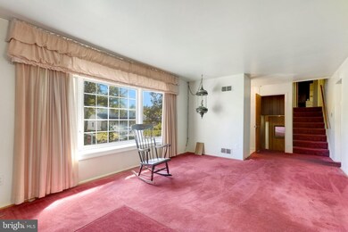 13130 Oriole Dr, Beltsville, MD 20705 - photo 4