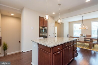 7533 Honey Locust Ln, Hanover, MD 21076 - photo 6