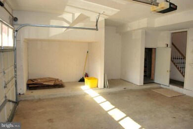 2909 Oakton Crest Place, Vienna, VA 22181 - photo 7