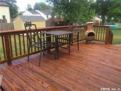 Deck.