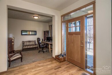 1025 NW Rimrock Dr, Redmond, OR 97756 - photo 3