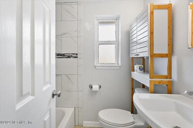 8233 Circle St S, Jacksonville, FL 32216 - photo 7