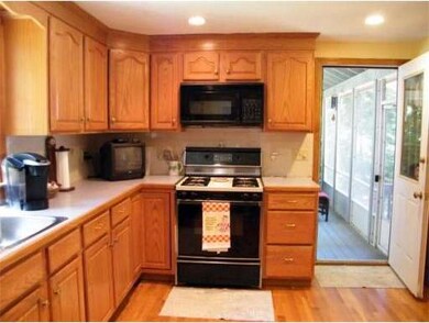 26 Beechwood Rd, Hanson, MA 02341 - photo 2