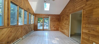 7206 Rimrock Dr, Tobyhanna, PA 18466 - photo 4