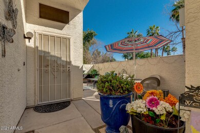 2100 W Lemon Tree Place unit 95, Chandler, AZ 85224 - photo 4