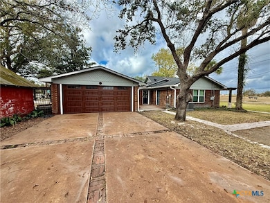 20 Hambleton Rd, Victoria, TX 77905 - photo 4