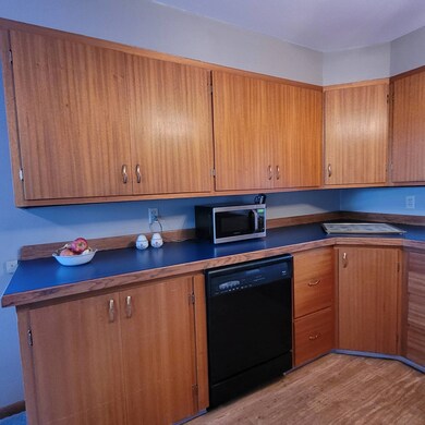 206 W 1st St, Oshkosh, NE 69154 - photo 6