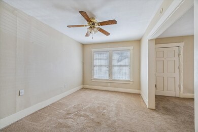 304 Bomar St, Houston, TX 77006 - photo 7