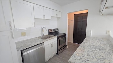 Beautiful Granite in Kitchen