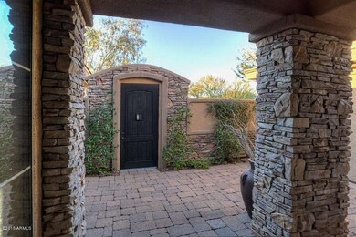 Front courtyard 2