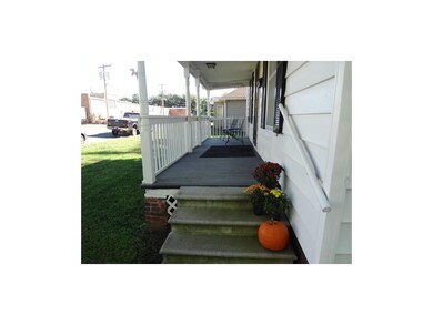 GREAT COVER FRONT PORCH