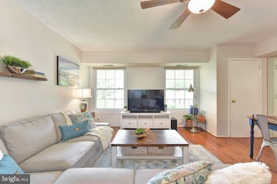 7721 Tremayne Place unit 307, McLean, VA 22102 - photo 6