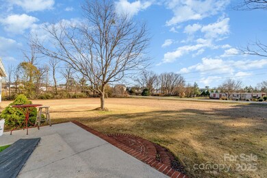 10092 Nc Highway 210 None, Four Oaks, NC 27524 - photo 5