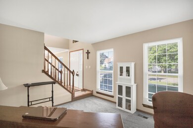 769 White Pine Cir, Lake In the Hills, IL 60156 - photo 3