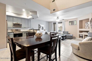 06-Dining Room