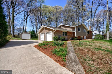 2215 Queensbury Dr, Fallston, MD 21047 - photo 4