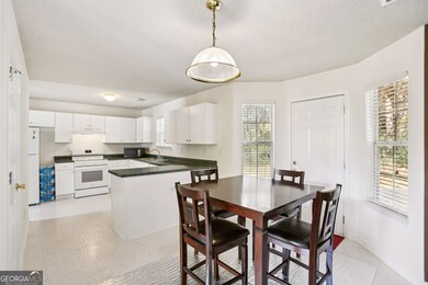 6-web-or-mls-Brandenberry Dr-S1111-006.jpg