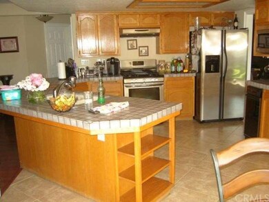 kitchen in white gold ct