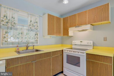 12520 Kensington Ln, Bowie, MD 20715 - photo 4