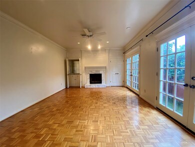 2024 Indiana St, Houston, TX 77019 - photo 5
