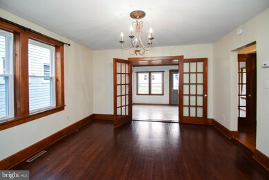 468 E Catherine St, Chambersburg, PA 17201 - photo 5