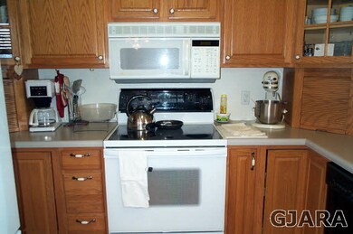 Glass top range and built in Microwave Oven