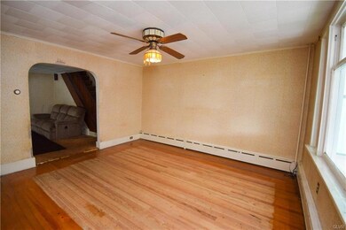 225 Brown St, Tamaqua, PA 18252 - photo 2