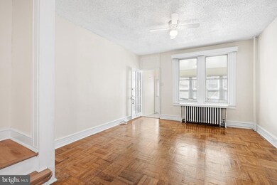 202 Moore St, Darby, PA 19023 - photo 4