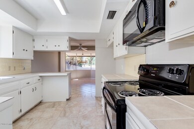 2031 E Cairo Dr, Tempe, AZ 85282 - photo 4