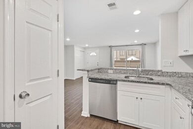 9391 Chadburn Place, Montgomery Village, MD 20886 - photo 7