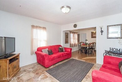 2102 Lyon St, Des Moines, IA 50317 - photo 3