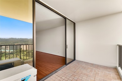 Franklin Towers unit 32C, Honolulu, HI 96818 - photo 4