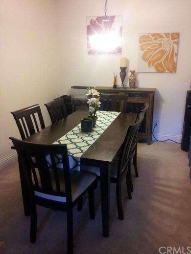Check out the dinning area...