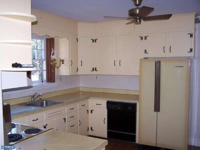 1097 Church Rd, East Greenville, PA 18041 - photo 6