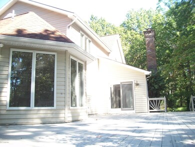 226 Saunders Ct, Cresco, PA 18326 - photo 6